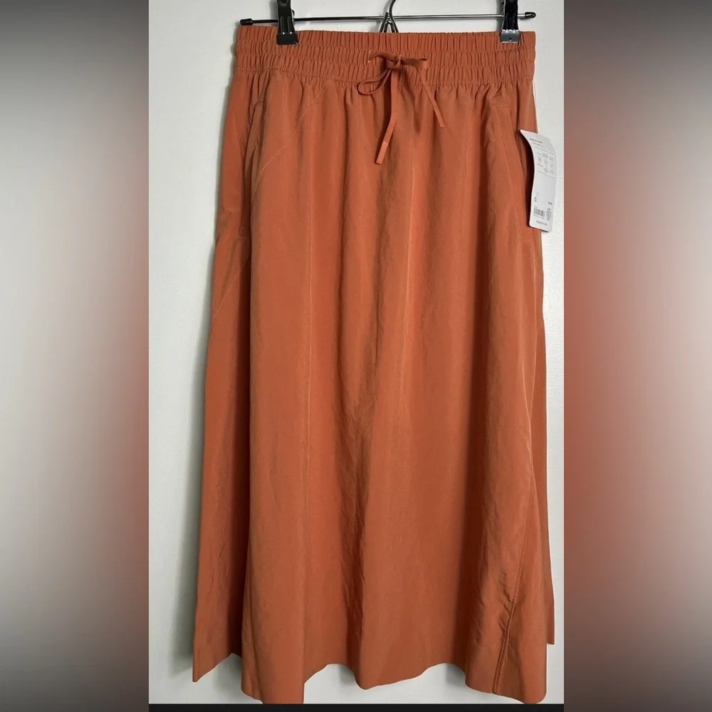 Athleta Summer 2023 Size 14 Jupe Arrival Skirt Sunbaked Clay MRSP $89 New NWT - Picture 2 of 7